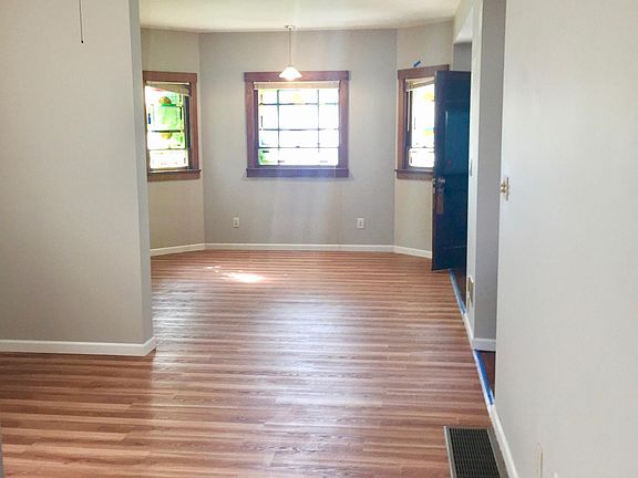 5th image of 1212 Middle Ave