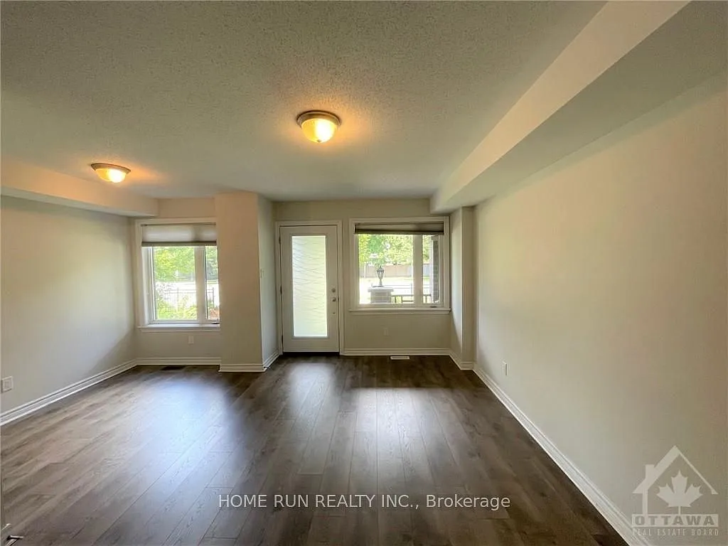 3 bed, $2,500 — Photo 4