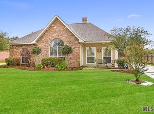 32780 Hemingway Ave, Denham Springs, LA 70706