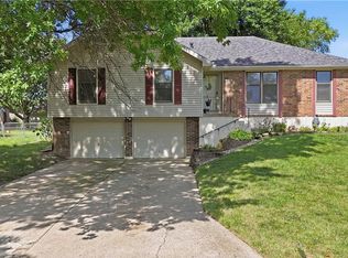 508 SE Wingate St, Lees Summit, MO 64063