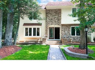 71 Holly Oak Dr, Voorhees, NJ 08043