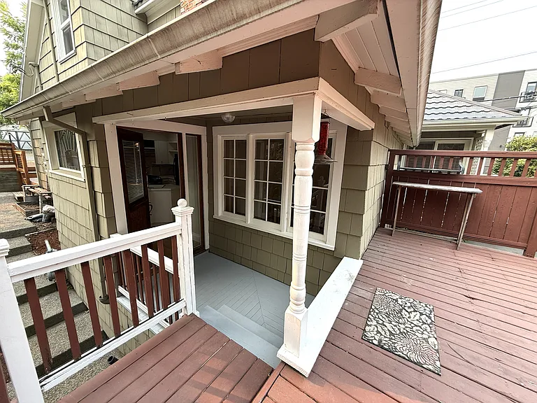 1136 SW Gibbs St #A — Photo 33