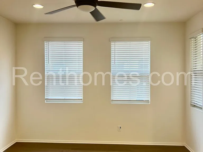 8862 Promenade North Pl — Photo 2