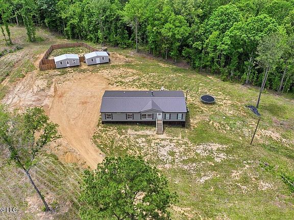 3rd image of 499 Old Enochs Rd