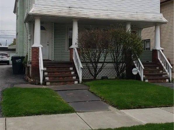 4504 Beta Ave, Newburgh Heights, OH 44105