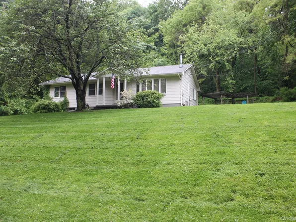 18 Stage Road, Pine Island, NY 10969