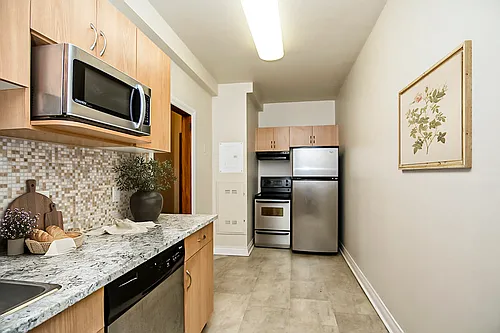 435 Spence St Photo 1