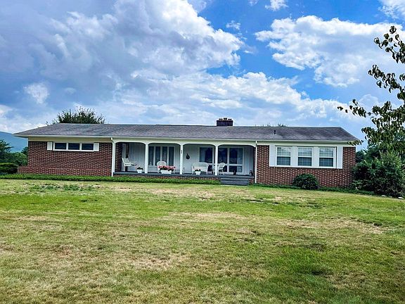 2nd image of 635 Country Club Dr