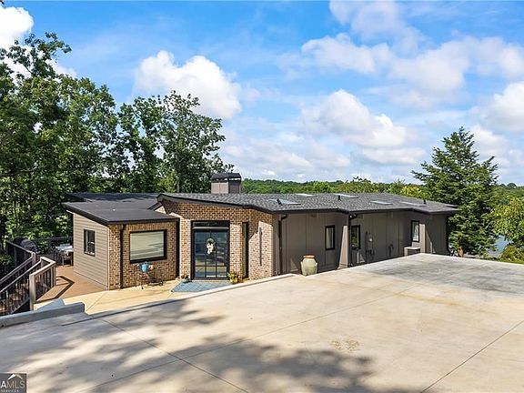 3rd image of 6570 Bermuda Ln