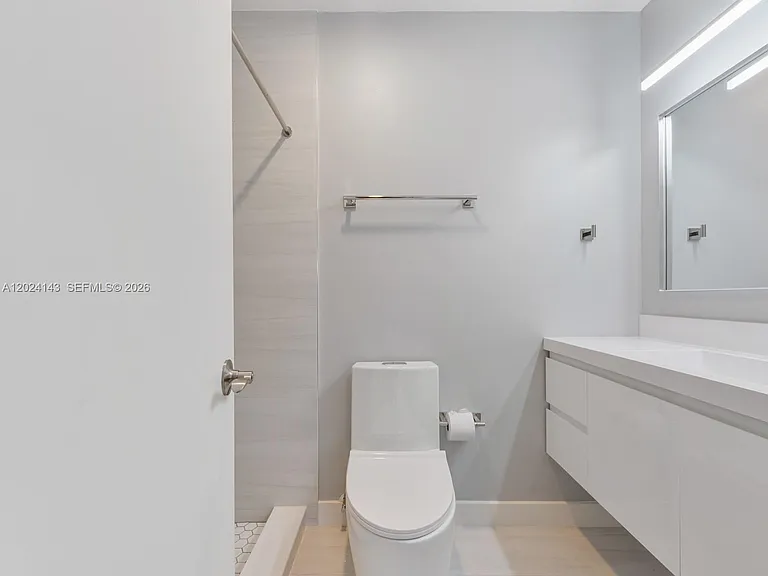 13360 SW 46th St — Photo 18