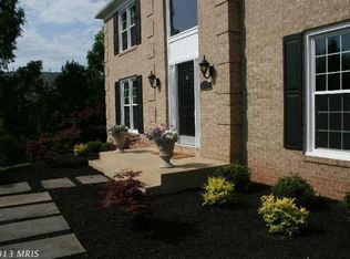 43184 Wayside Cir, Ashburn, VA 20147