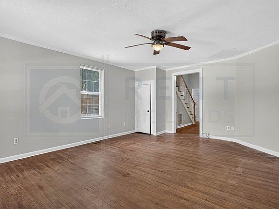 3rd image of 521 Georgia St