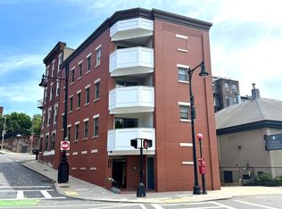 560 Commercial St #1, Boston, MA 02109