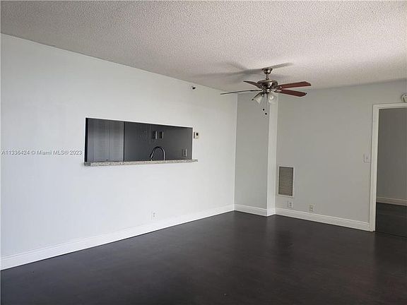 5th image of 7601 E Treasure Dr APT 1122