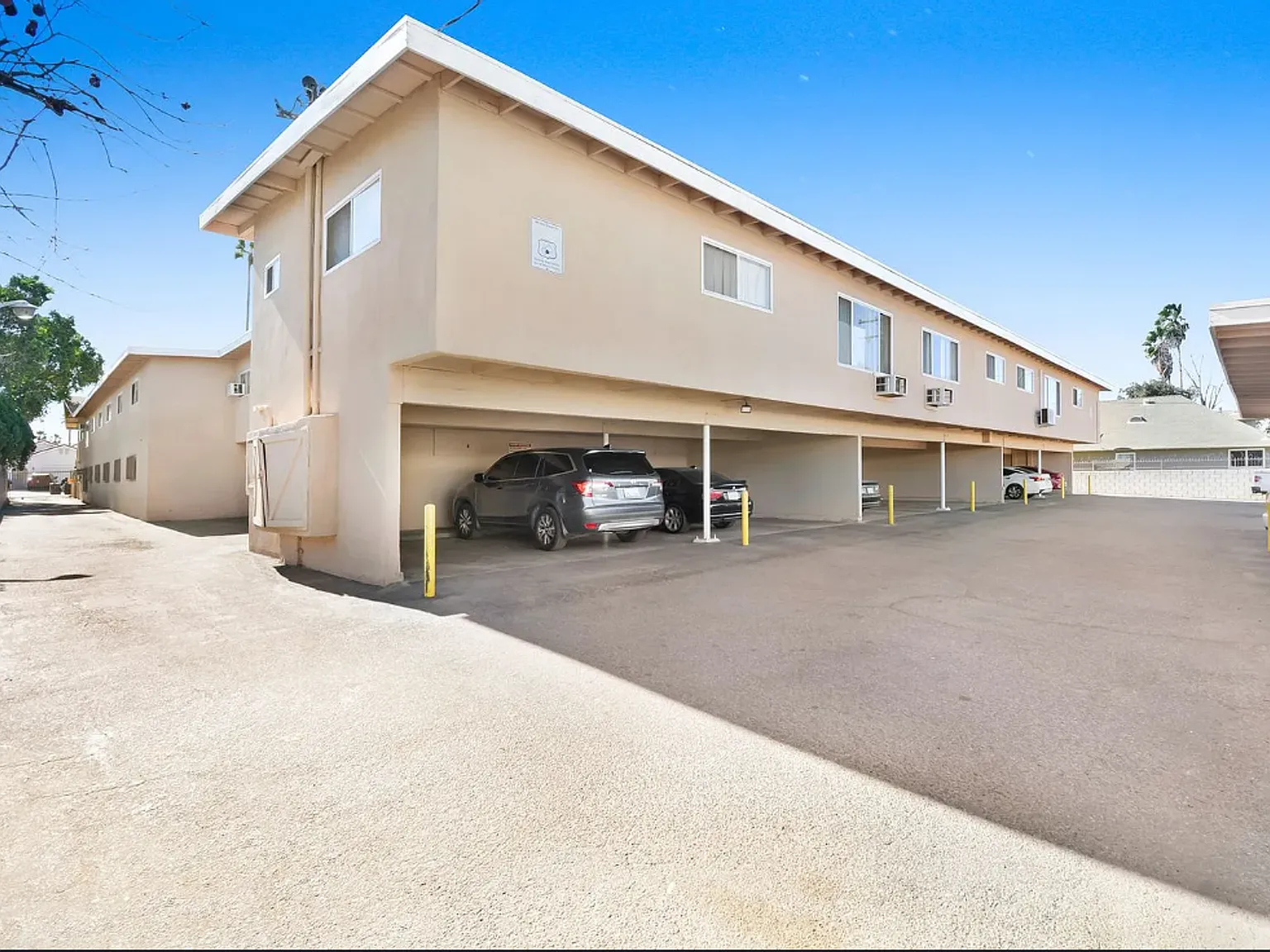 Sandra's Apartments — Photo 4