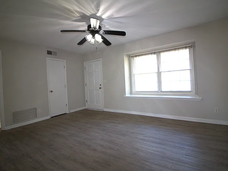 3224 Leafmore Dr — Photo 4