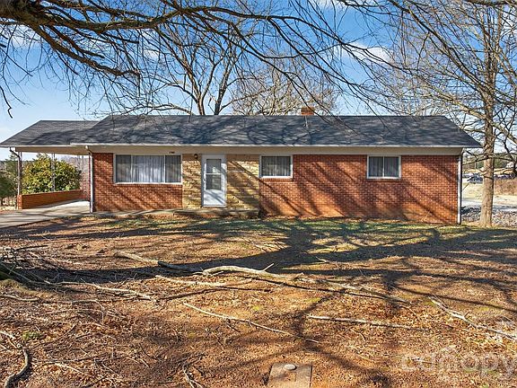 2nd image of 1708 Emmanuel Church Rd