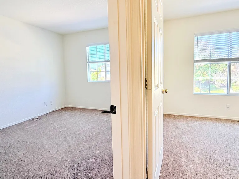1023 Vista Pointe Cir — Photo 39