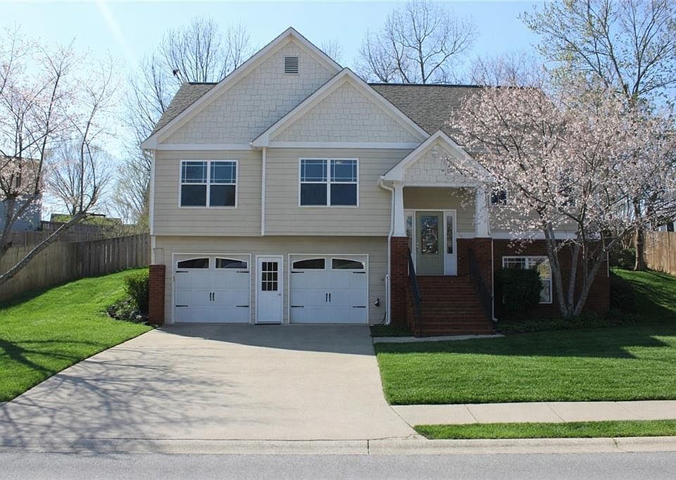 1st image of 24 Maple Grove Dr
