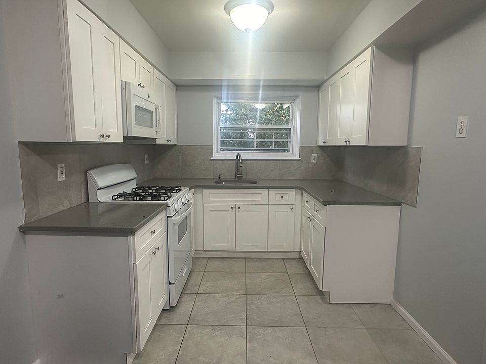 1st image of 1038 Throggs Neck Expy #3