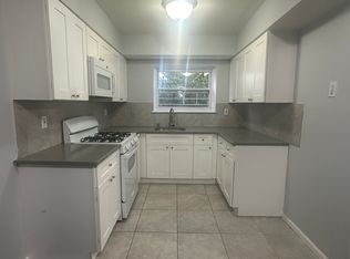 1038 Throggs Neck Expy #3, Bronx, NY 10465