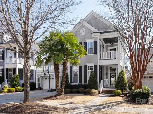 8811 First Bloom Rd, Charlotte, NC 28277