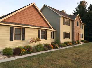 258 Algonquin Beach Rd, Averill Park, NY 12018