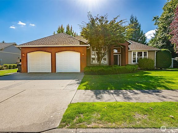 2nd image of 761 Sunrise Drive