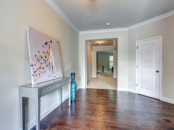 3rd image of 1212 Park Hollow Ln