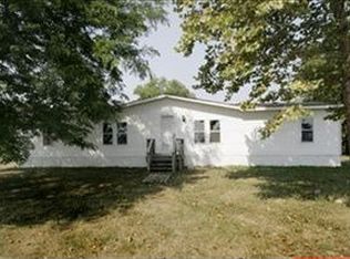 52100 Riddle Rd, Mendon, MI 49072