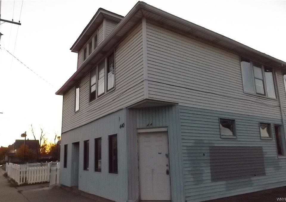 1st image of 440 Ontario St