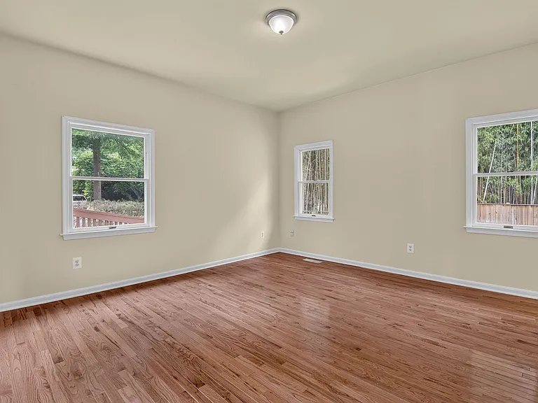 2000 McAuliffe Dr — Photo 34