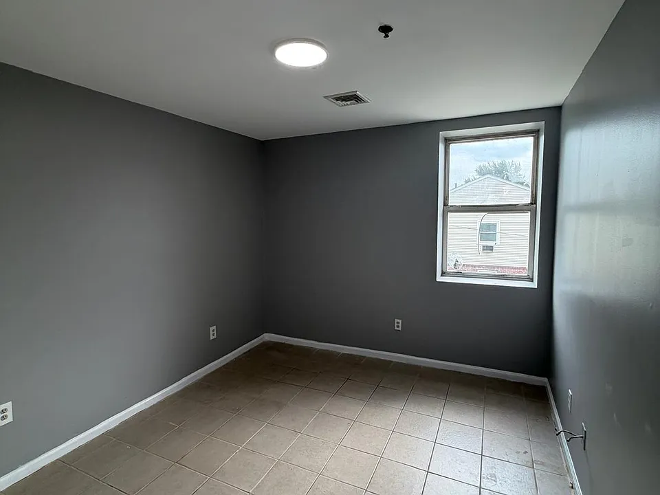 15 Stone St #1