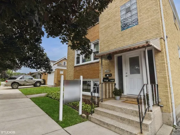 8824 Cherry Ave, River Grove, IL 60171