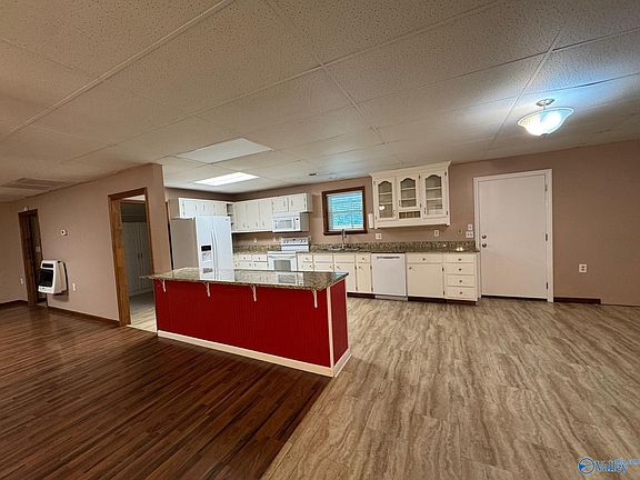 4th image of 255 Jones Rd