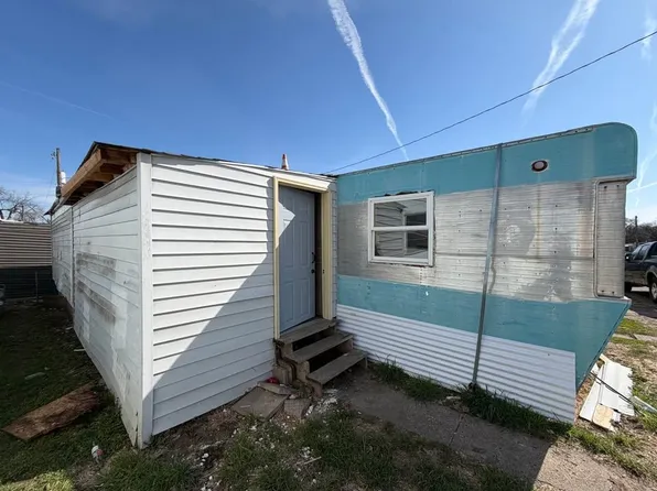 2825 SE 14th St #27, Des Moines, IA 50320