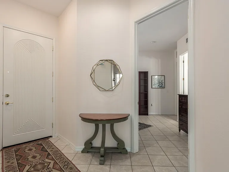 3800 S Cantabria Cir — Photo 17