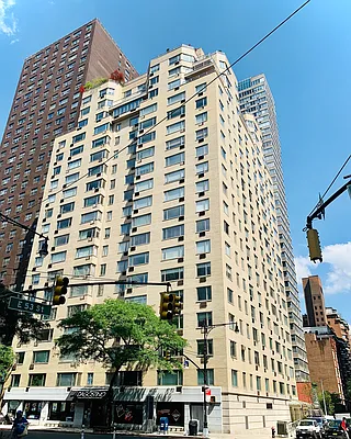 Rented by Nest Seekers International | media 16