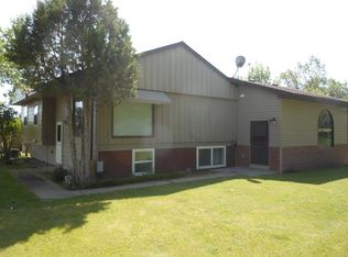 2413 Newton Ave, Cody, WY 82414