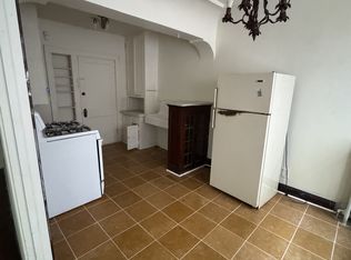 823 S 22nd St #3, Milwaukee, WI 53204