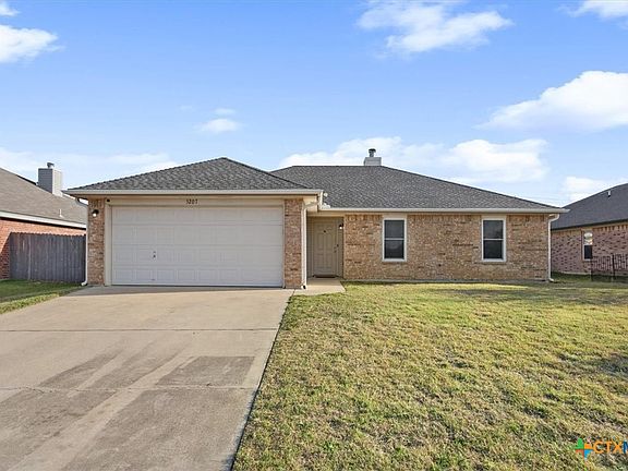 2nd image of 3207 Lorena Dr