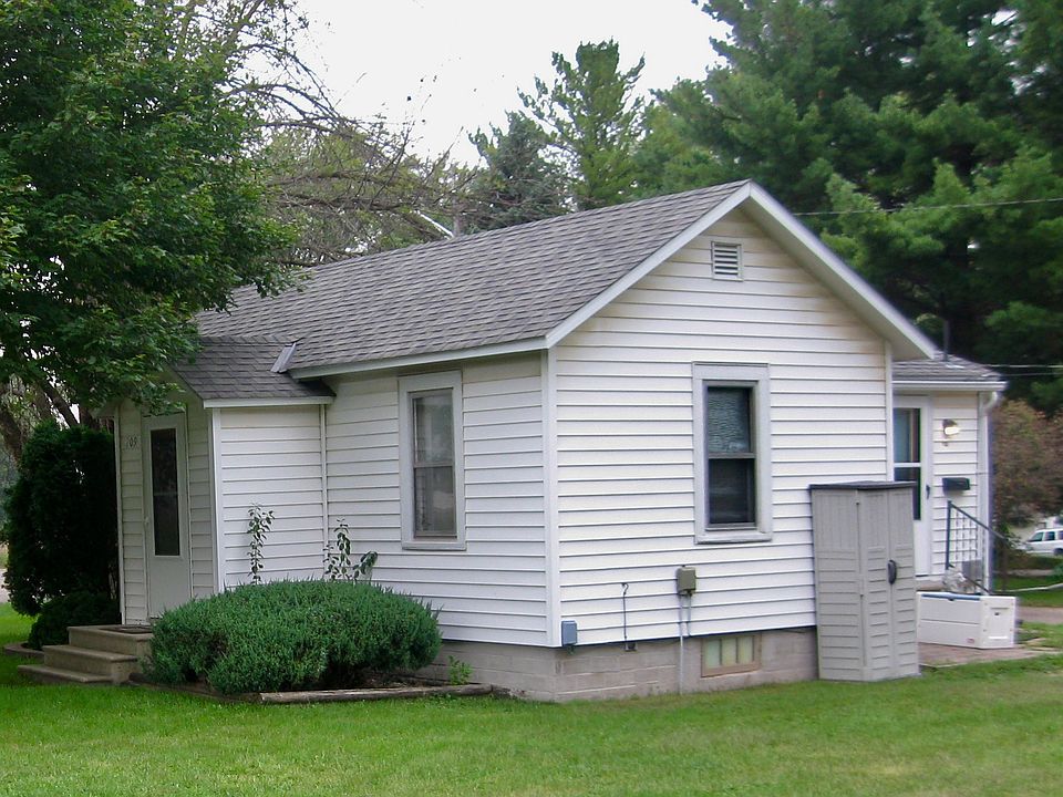 2nd image of 209 Linden Ave