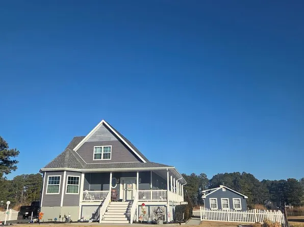 5342 Hibiscus Dr, Chincoteague, VA 23336