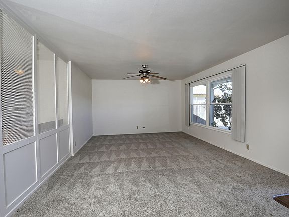 4th image of 4873 Rhoads Ave