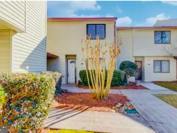 1144 Country Ct, Lawrenceville, GA 30044