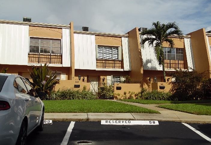 1st image of 3605 Citrus Trce #3