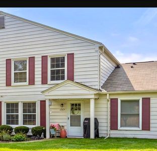2924 Meadowbrook Ct, Lake Orion, MI, 48360