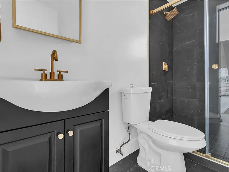 1571 Ricardo #2 — Photo 24