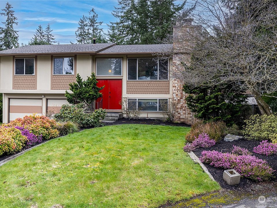 1st image of 2606 24th St SE