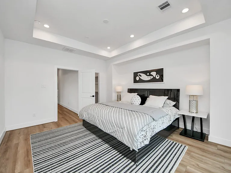 505 Middle St — Photo 25
